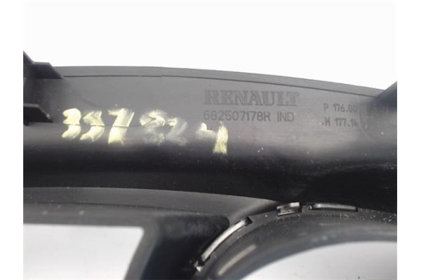 Recambio de embellecedor cuadro instrumentos para renault captur i 0.9 zen referencia OEM IAM 682507178R  