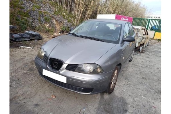 seat ibiza (6l1) del año 2004