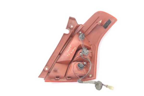 Recambio de piloto trasero izquierdo para suzuki swift iii (sg) 1.3 ddis referencia OEM IAM 3567062J00 2010002 