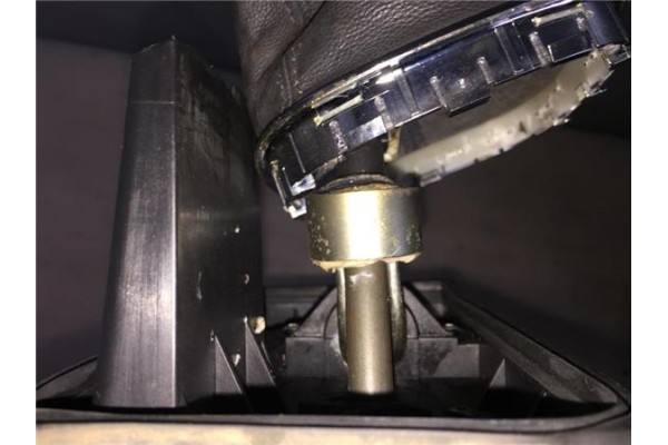 Recambio de conjunto palanca cambio velocidad para opel corsa d 1.0 catch me referencia OEM IAM 009123015  