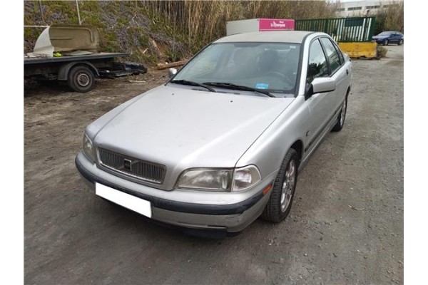 VOLVO S40 BERLINA