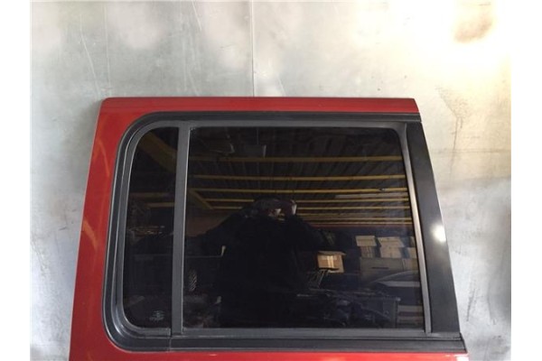 Recambio de puerta trasero derecha para ford explorer 4.0 referencia OEM IAM 4048926  438 , FIAT | 456 , FIAT | 36 , FORD | E2 ,