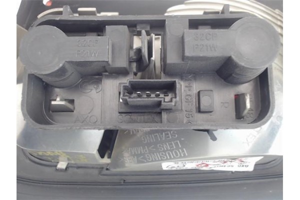 Recambio de piloto porton trasero derecho para saab 9-3 berlina referencia OEM IAM 12785764 25480204EU 