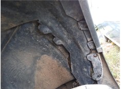 Recambio de protector pase rueda delantero izquierdo para nissan terrano ii (r20) 2.7 td 4wd referencia OEM IAM 638430F010  