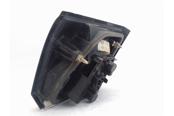 Recambio de piloto porton trasero izquierdo para saab 900 berlina referencia OEM IAM 23180204 4521514 