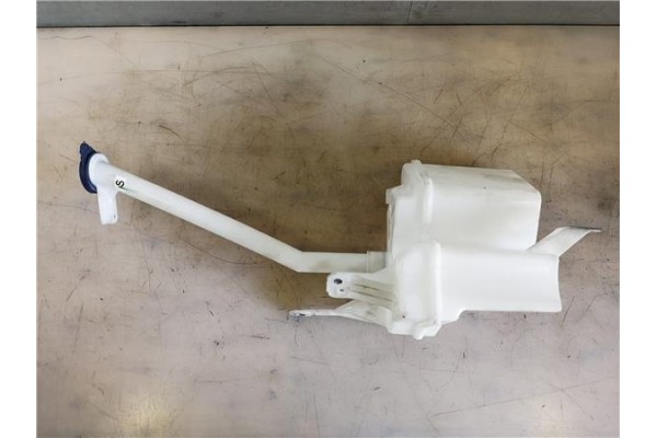 Recambio de deposito limpiaparabrisas para toyota c-hr (x10) 2.0 hibrido referencia OEM IAM 85315F4040 ADBP030006 
