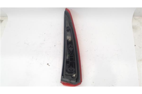 Recambio de piloto superior trasero izquierdo para volvo serie 850 referencia OEM IAM 3512319  