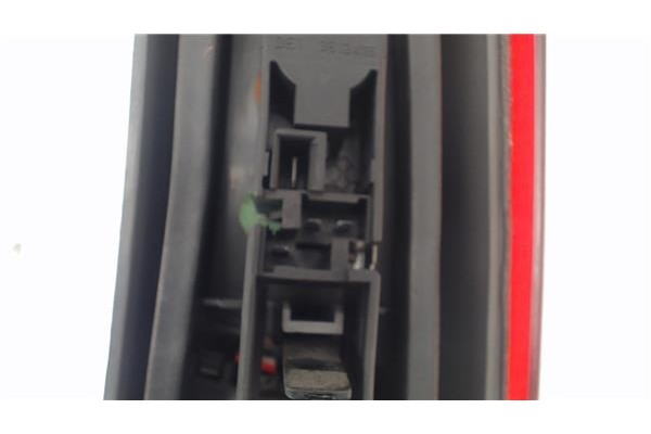 Recambio de piloto superior trasero izquierdo para volvo serie 850 referencia OEM IAM 3512319  