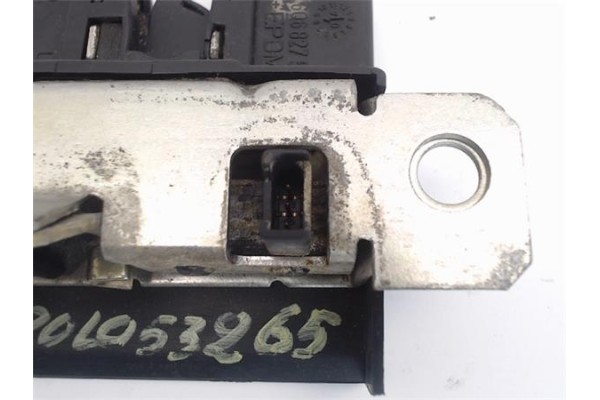 Recambio de cierre electromagnetico porton para volkswagen polo iv (9n1) 1.9 tdi referencia OEM IAM 6Q6827505E 7L6959781 