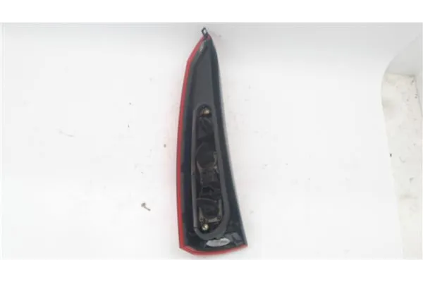 Recambio de piloto superior trasero derecho para volvo v70 familiar referencia OEM IAM 9154494  