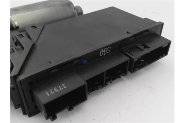Recambio de motor elevalunas delantero izquierdo para audi a4 berlina (8e) 1.9 tdi (96kw) referencia OEM IAM 8E1959801G  