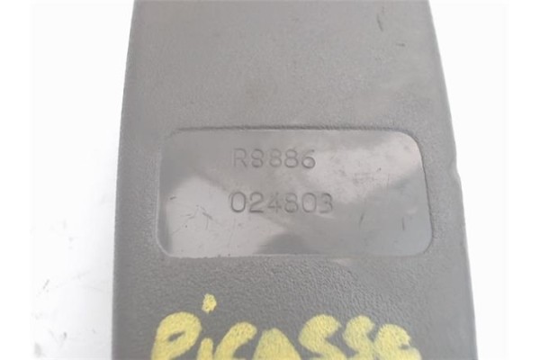 Recambio de anclaje cinturon trasero derecho para citroen xsara picasso 2.0 hdi referencia OEM IAM 8973LG R8886 