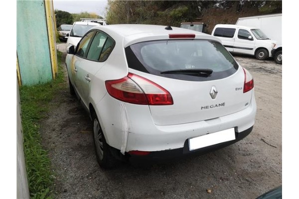 renault megane iii berlina 5p del año 2010