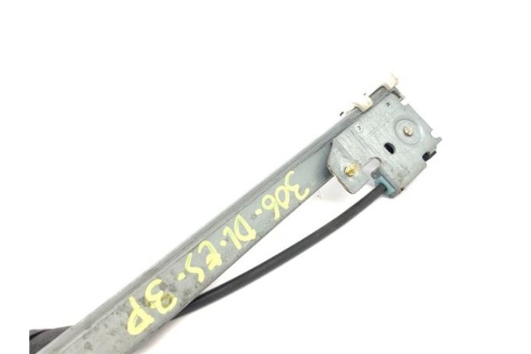 Recambio de mecanismo elevalunas delantero izquierdo para peugeot 306 3/5 pt. (s1) 1.6 xn referencia OEM IAM 9221C4 400355 
