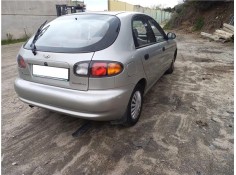 daewoo lanos del año 2002