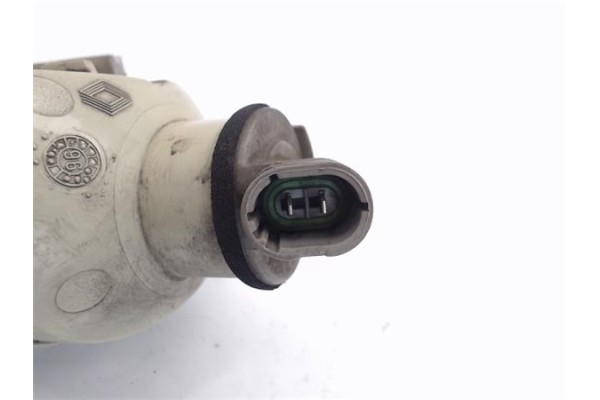 Recambio de intermitente delantero dcho para renault laguna (b56) referencia OEM IAM 7700820127 67625940 