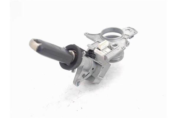 Recambio de llave para opel astra h berlina 1.9 cdti 16v referencia OEM IAM 06915c116a  