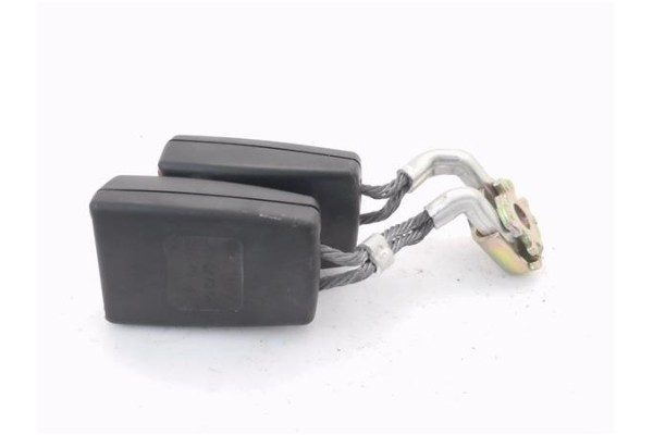 Recambio de anclaje cinturon trasero izquierdo para volkswagen golf v (1k1) 1.9 tdi referencia OEM IAM 1K0857739D  