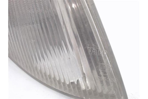 Recambio de intermitente delantero dcho para renault laguna (b56) referencia OEM IAM 7700820127 67625940 