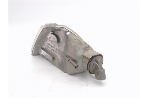 Recambio de intermitente delantero dcho para renault laguna (b56) referencia OEM IAM 7700820127 67625940 