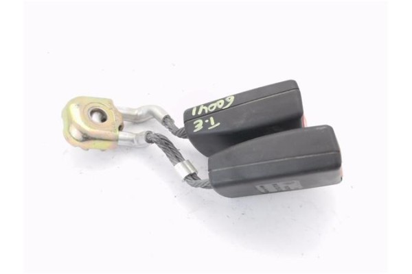 Recambio de anclaje cinturon trasero izquierdo para volkswagen golf v (1k1) 1.9 tdi referencia OEM IAM 1K0857739D  