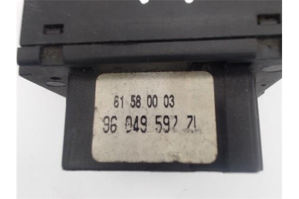 Recambio de mando de luces para citroen saxo referencia OEM IAM 96049592ZL 61580003 