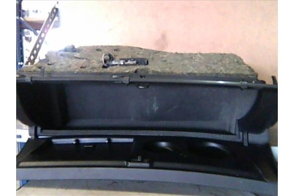 Recambio de guantera salpicadero para audi allroad quattro (4b5) 2.5 tdi (132kw) referencia OEM IAM 4B1857035E   Recambio de guantera salpicadero para audi allroad quattro (4b5) 2.5 tdi (132kw) referencia OEM IAM 4B1857035E