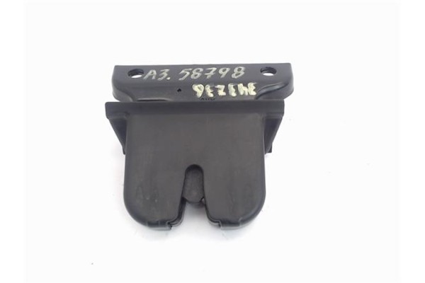 Recambio de cierre electromagnetico porton para audi a3 (8l) 1.9 tdi ambiente referencia OEM IAM 8L0827520C  