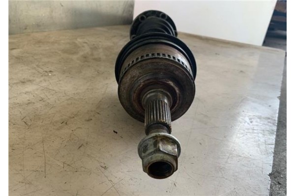 Recambio de palier delantero derecho para mercedes-benz vito marco polo (638) 2.2 108 cdi referencia OEM IAM A6383342334  