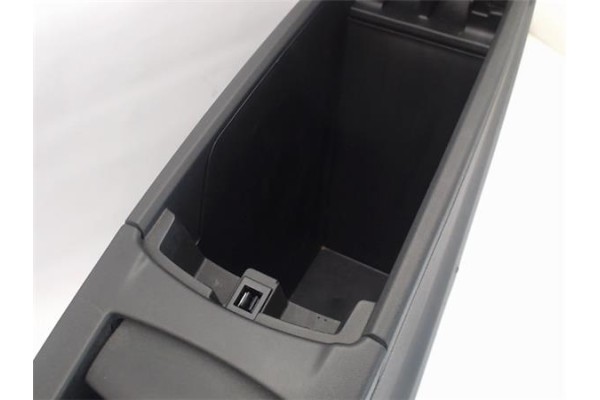 Recambio de reposabrazos para renault scenic iii (jz) referencia OEM IAM   