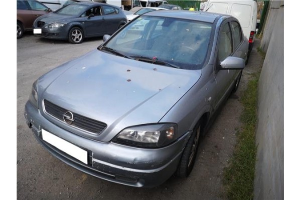 opel astra g berlina del año 2003