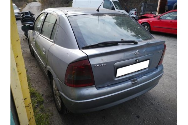 opel astra g berlina del año 2003