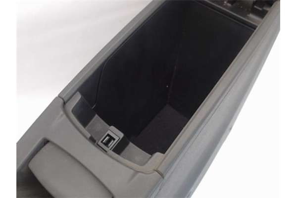 Recambio de reposabrazos para renault scenic iii (jz) referencia OEM IAM   