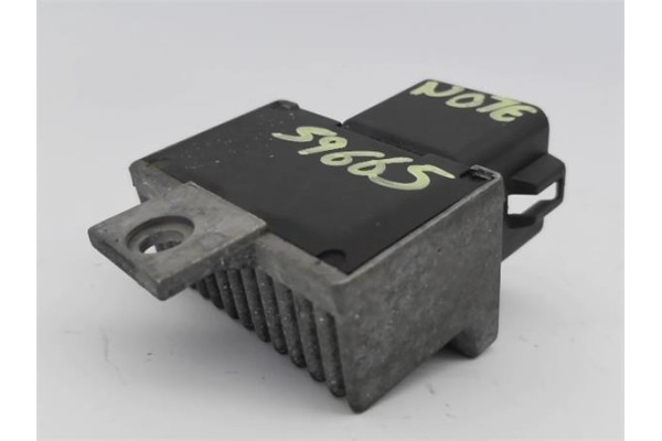Recambio de caja precalentamiento para nissan note (e11e) 1.5 dci referencia OEM IAM 7700115078  