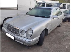 mercedes-benz clase e (bm 210) berlina del año 1999