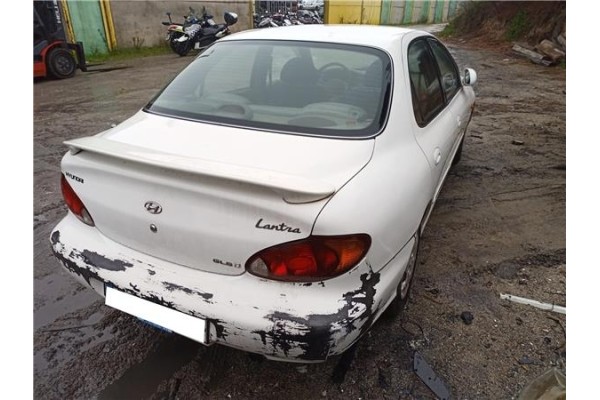 hyundai lantra berlina (rd) del año 1998