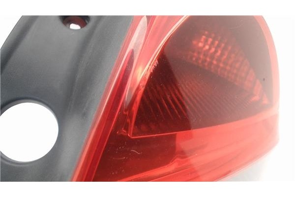 Recambio de piloto trasero derecho para renault clio iii 1.5 dci referencia OEM IAM 89035080  