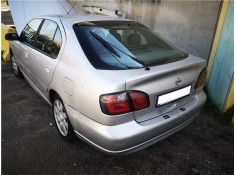 nissan primera berlina (p11) del año 2000