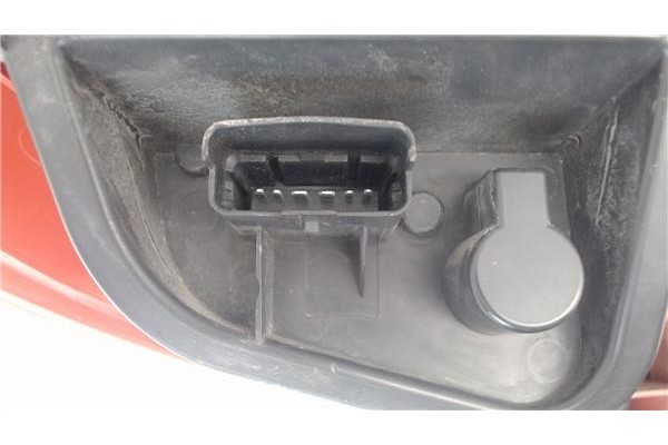 Recambio de piloto trasero derecho para renault clio iii 1.5 dci referencia OEM IAM 89035080  