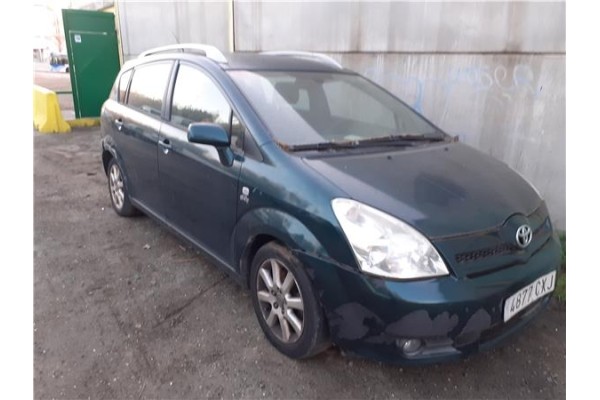 toyota corolla verso (e12) del año 2004