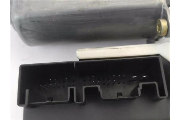 Recambio de motor elevalunas delantero izquierdo para volkswagen golf v (1k1) 1.9 tdi referencia OEM IAM 1J3837729AP 1K3837401E 