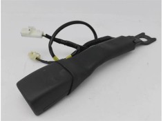 Recambio de anclaje cinturon delantero derecho para toyota aygo (kgb/wnb) 1.0 básico referencia OEM IAM 732300H030B0  