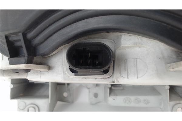 Recambio de faro delantero dcho para renault espace /grand espace (je0) 2.0 (je0a) referencia OEM IAM 7701038270  