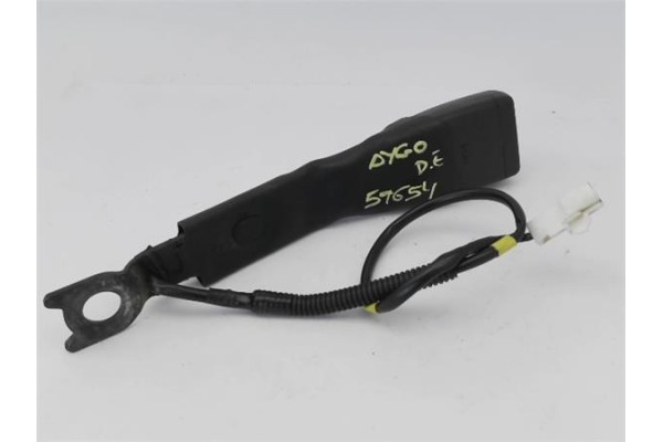 Recambio de anclaje cinturon delantero izquierdo para toyota aygo (kgb/wnb) 1.0 básico referencia OEM IAM 732300H021B2  