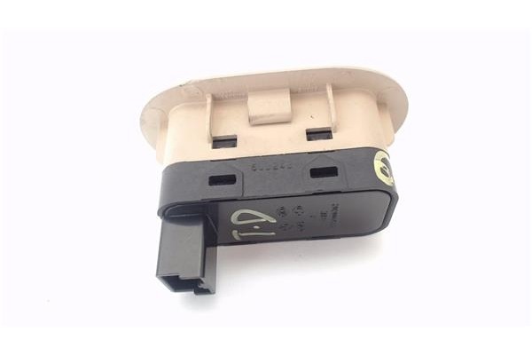 Recambio de conjunto interruptores para kia carnival 2.9 crdi referencia OEM IAM 202004533 935904D600TW 