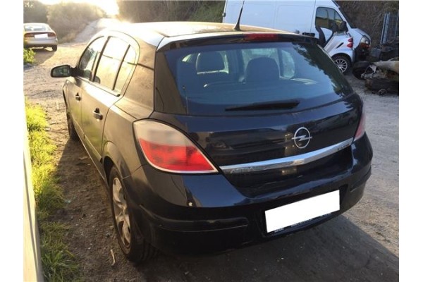 opel astra h berlina del año 2006