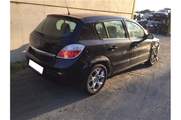 opel astra h berlina del año 2006