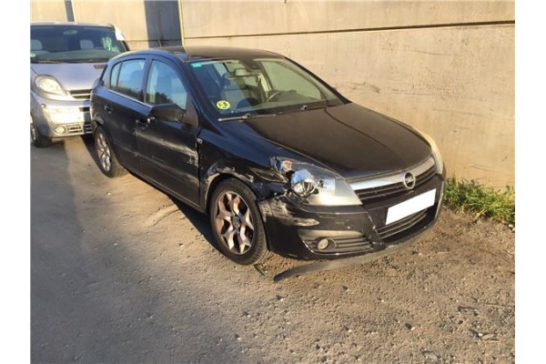 opel astra h berlina del año 2006
