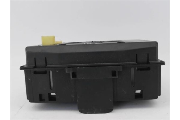 Recambio de display para opel zafira a 2.0 dti 16v referencia OEM IAM 13106240  
