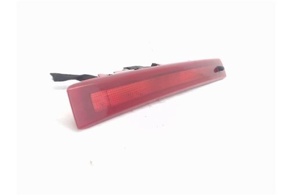 Recambio de luz central de freno para renault clio iii 1.5 dci referencia OEM IAM 8200245578  